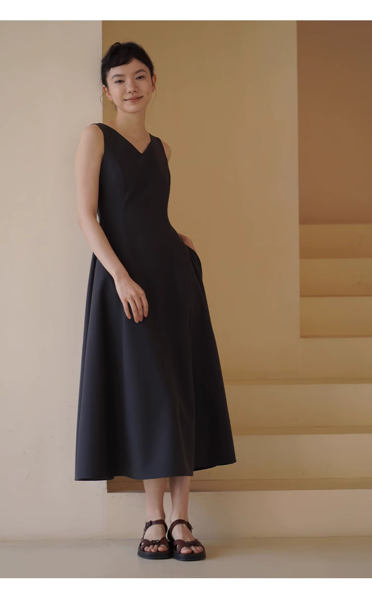 搖曳漫步優雅洋裝無袖V領收腰立裁遮肉大裙擺通勤裙子
