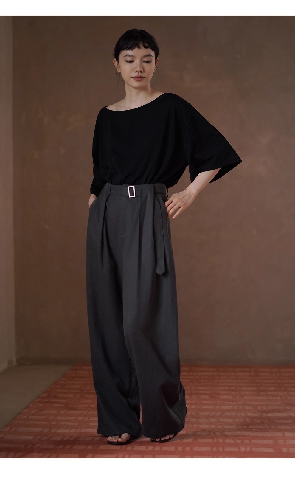 鬆弛自在法式上衣斜肩大領口輕薄透氣寬鬆顯瘦中袖T恤女