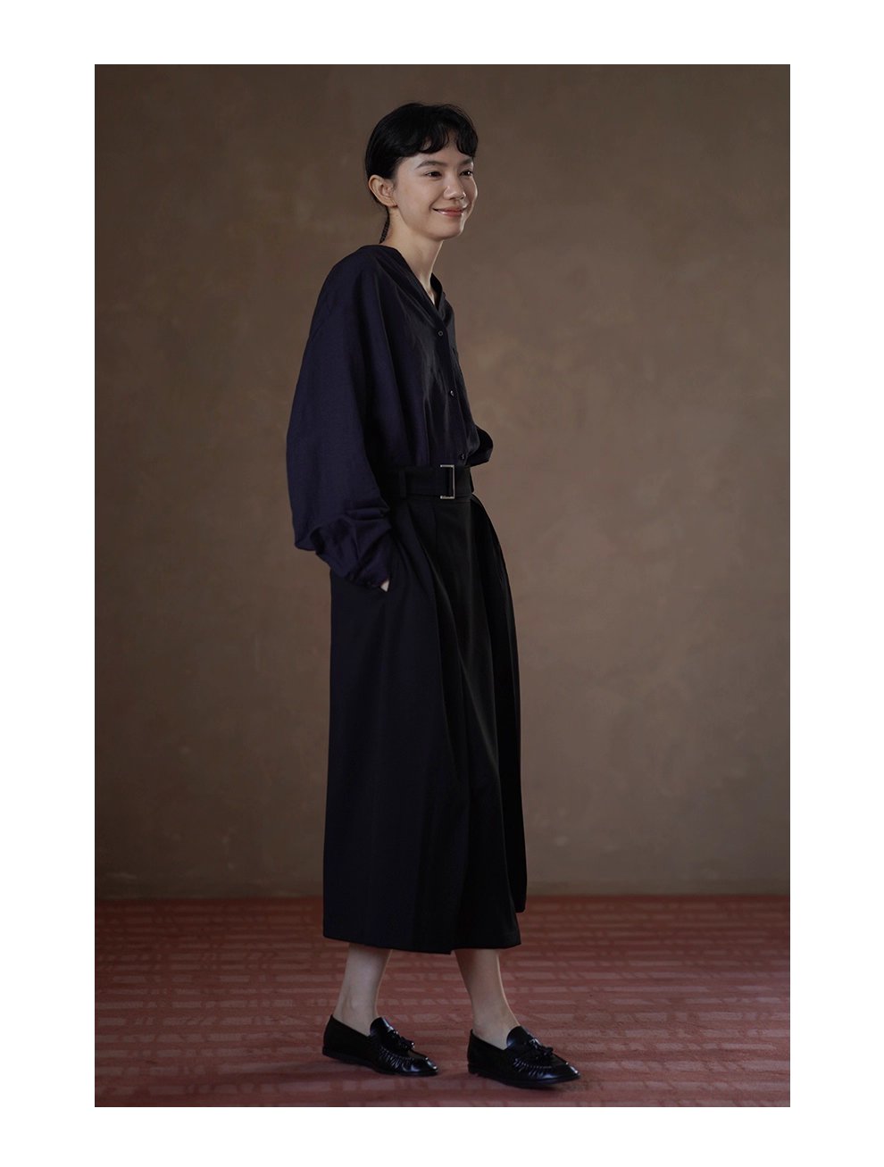 海上航線亞麻混紡透氣挺括質感V領寬鬆顯瘦通勤長袖襯衫