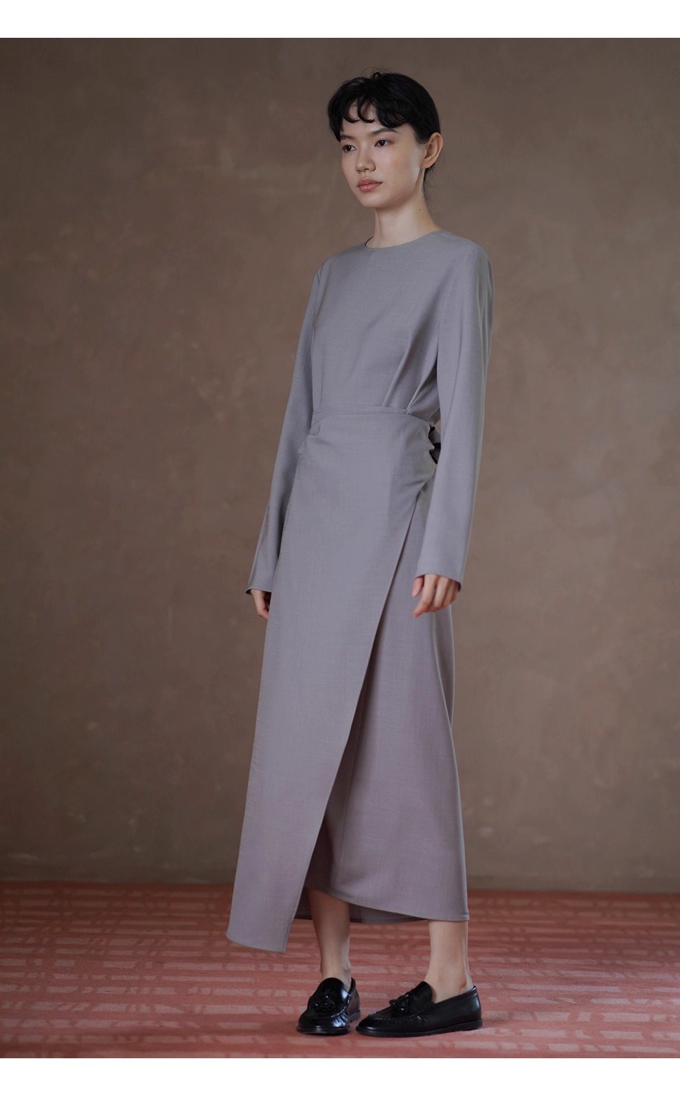 優雅認證高品質TR料簡約圍裹式綁帶收腰長顯瘦洋裝