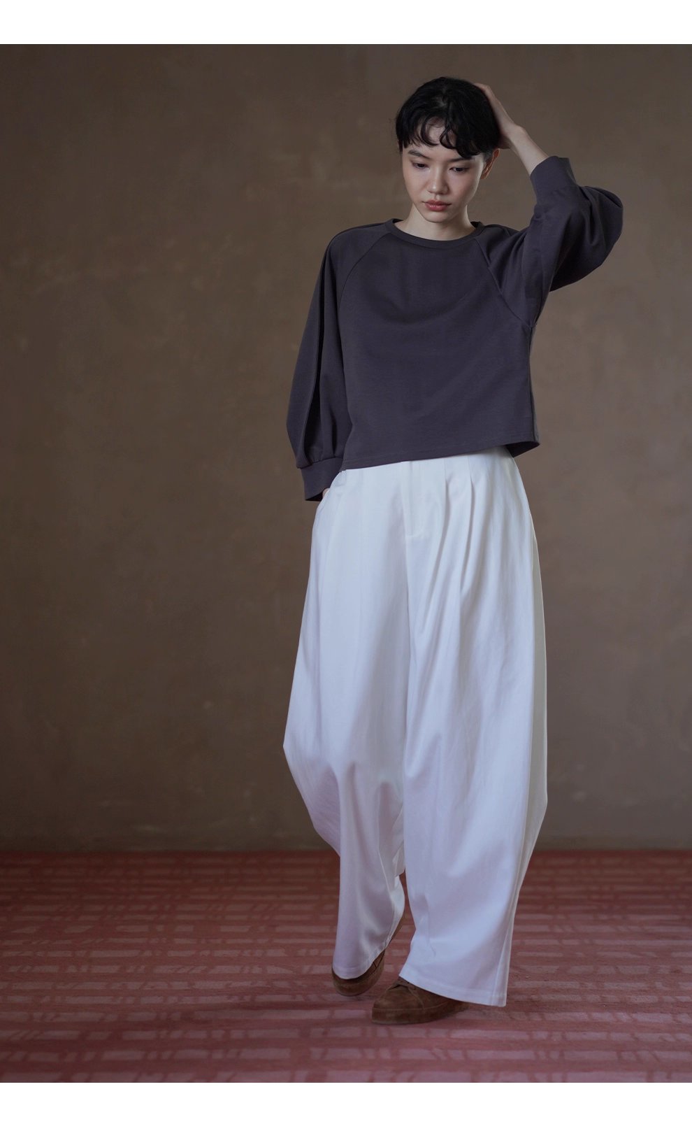 顯瘦遮肉輪廓立體燈籠剪裁插肩袖圓領上衣寬鬆休閒T恤女