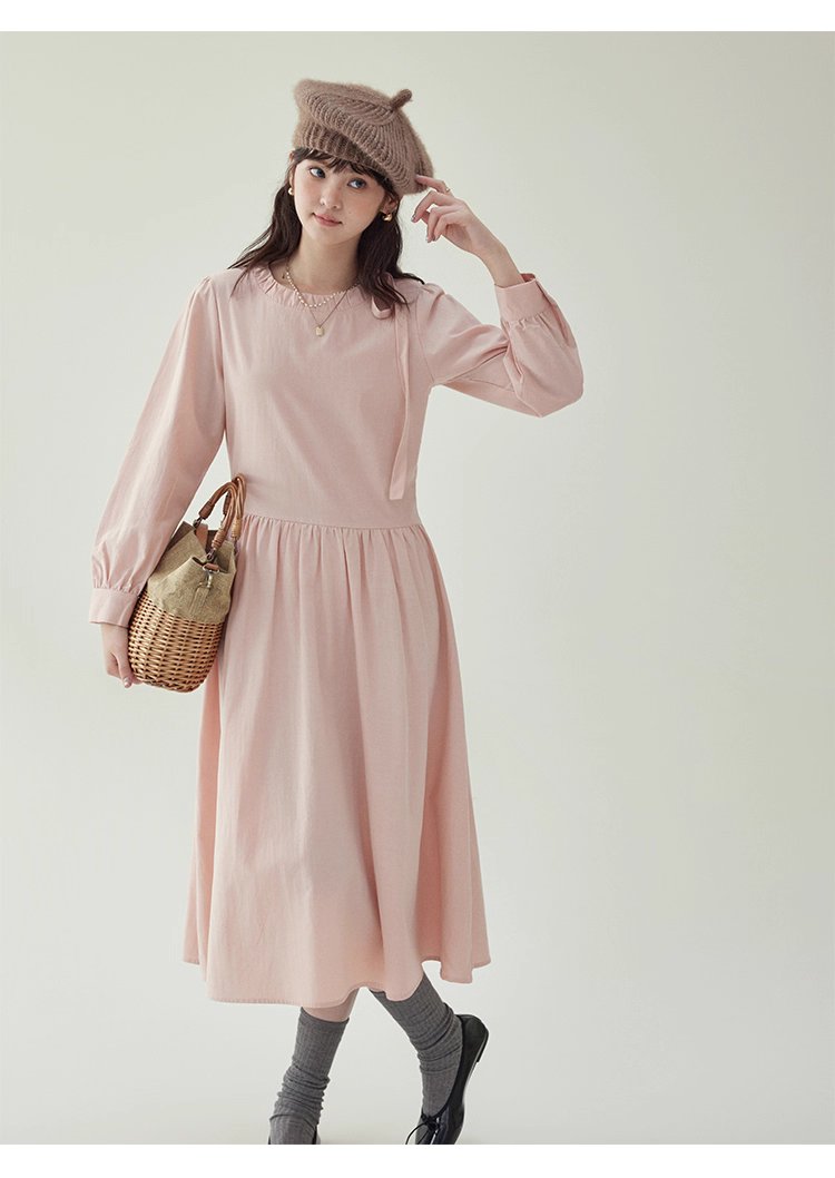 法式繫帶圓領粉紅洋裝女秋新款長袖a字中長裙