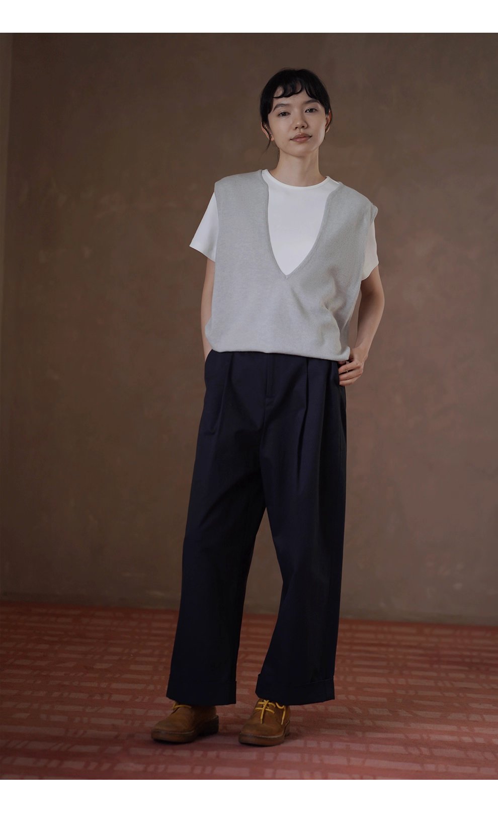 時髦放大鏡100羊毛深v領針織寬鬆疊穿簡約通勤背心女