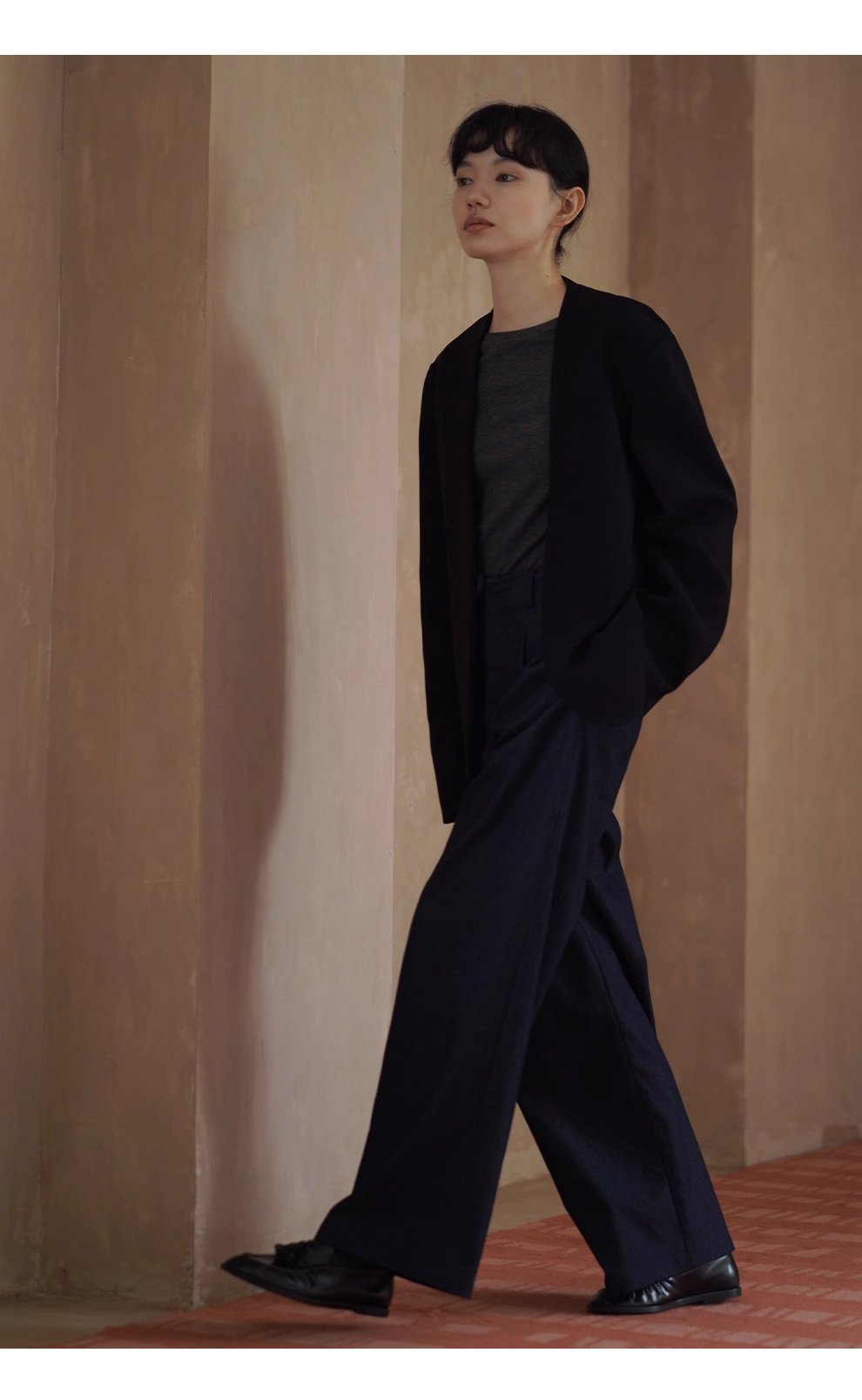 S級基本款內搭深花灰肌理彈性顯瘦合身一字領長袖上衣女