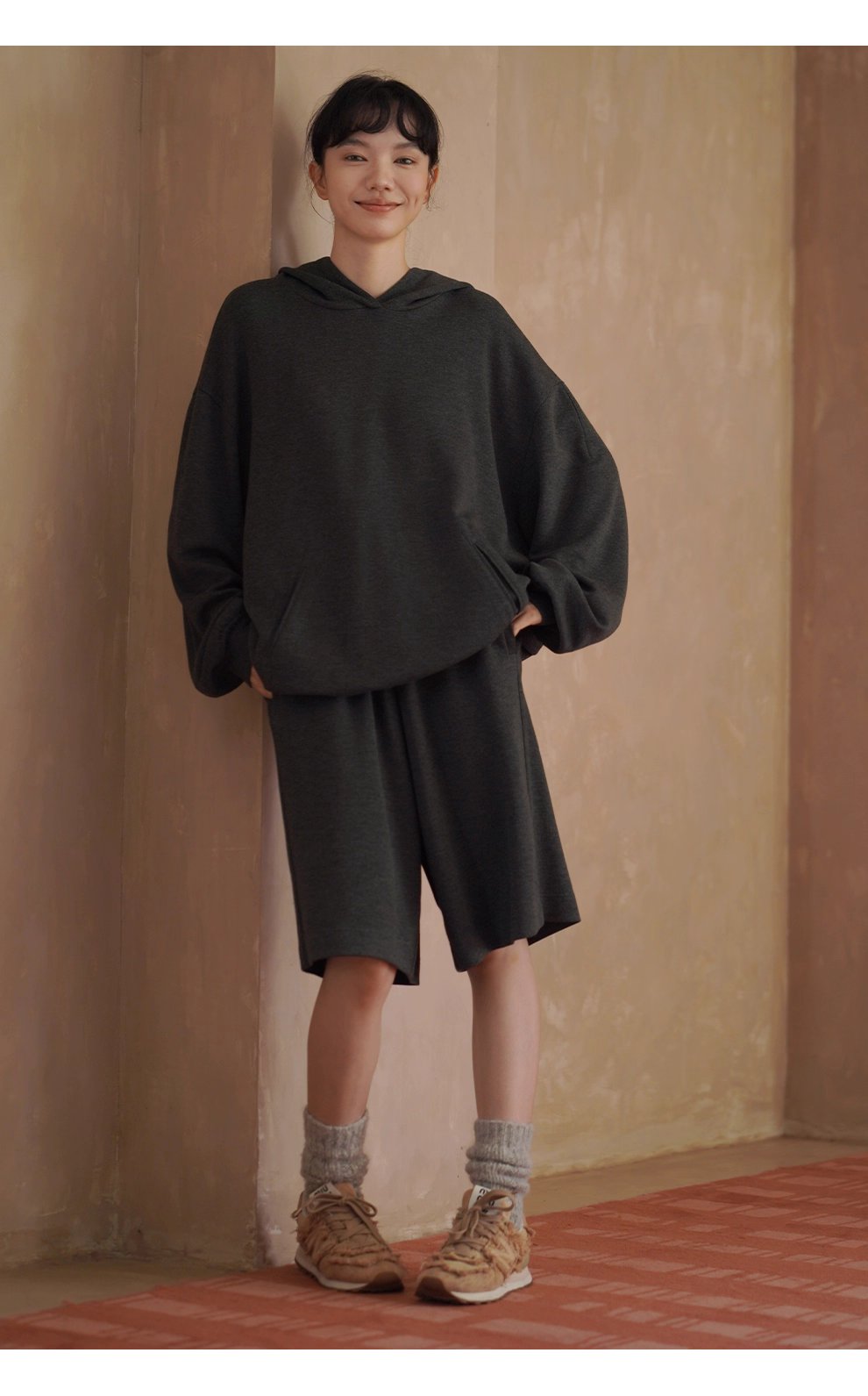 慵懶舒適無負擔寬鬆顯瘦休閒連帽衛衣高腰遮肉短褲套裝