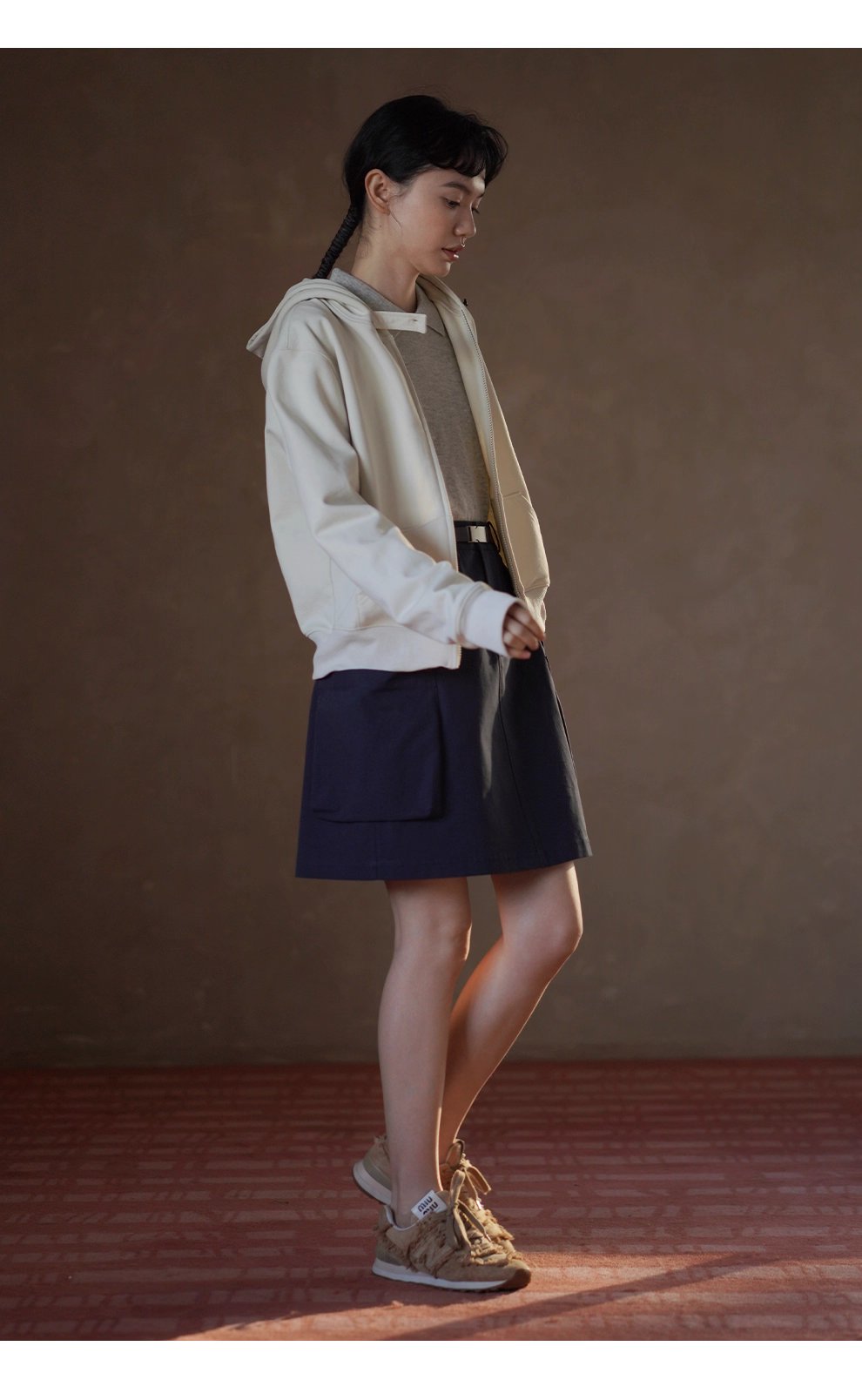 輕鬆休閒高克重親膚100棉針織衛衣布料連帽短版顯瘦外套