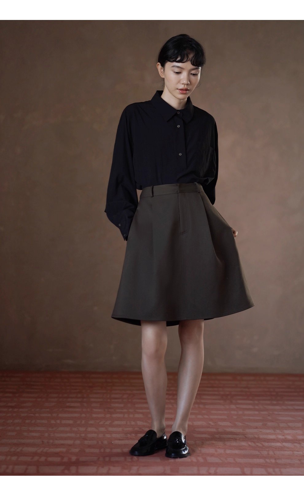 俐落剪裁綿羊毛混紡挺括西裝布料高腰A字顯瘦高腰半身裙