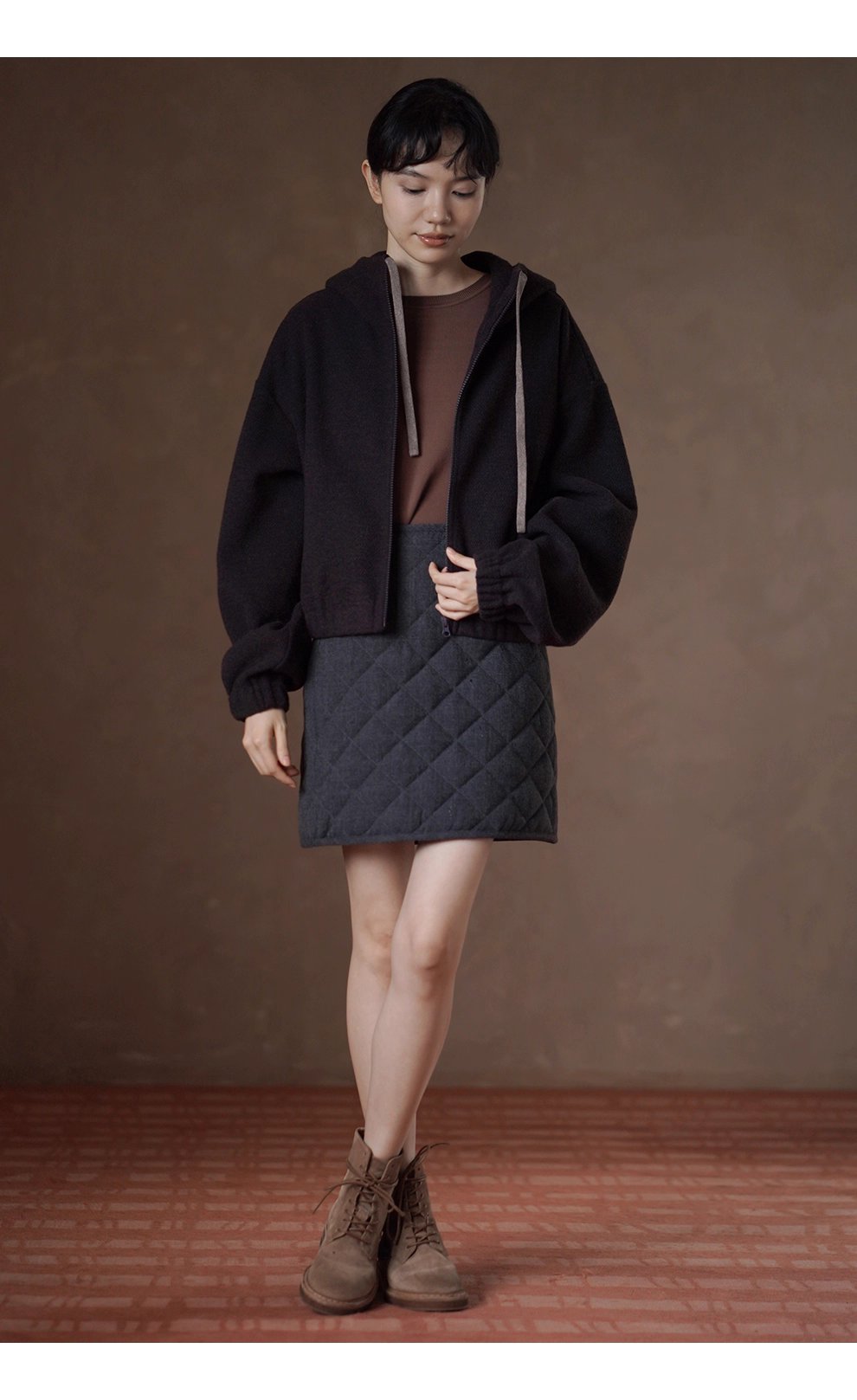 高支萊賽爾混紡親膚緊緻微寬鬆不對稱捏褶腰針織上衣女