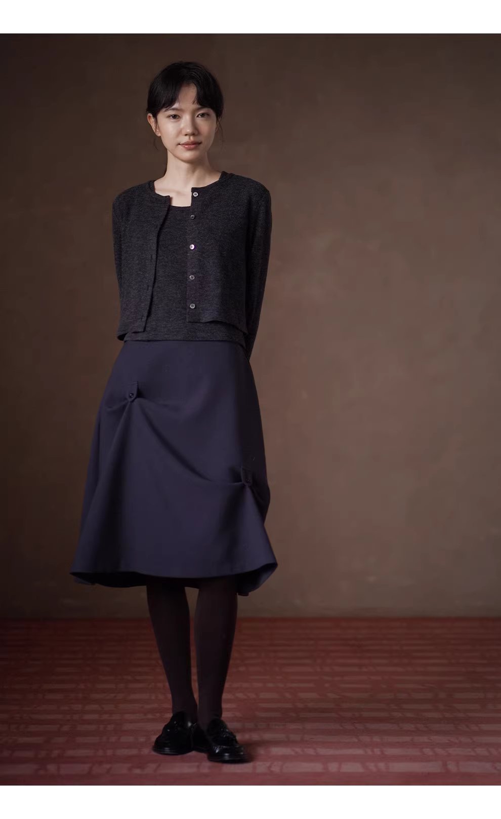 怪誕藝術少女不對稱扣袢扭褶設計高腰顯瘦A字小眾半身裙,怪誕藝術少女不對稱扣袢扭褶設計高腰顯瘦A字小眾半身裙,HBEW2029,怪誕藝術少女不對稱扣袢扭褶設計高腰顯瘦A字小眾半身裙,扣袢設計,A字裙型