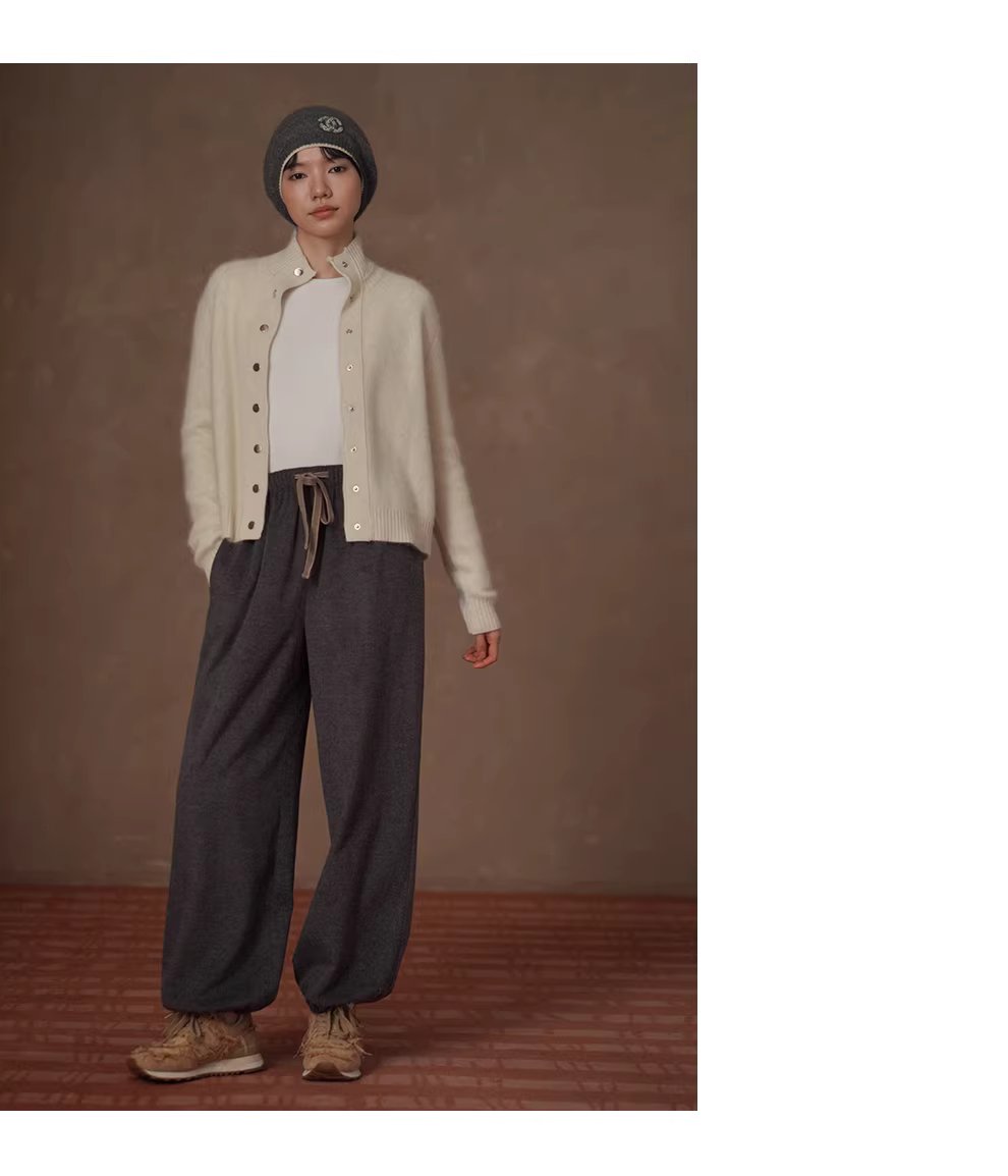 入冬衣櫥基本款彈性棉感圓領合身親膚長袖加厚T恤內搭女,入冬衣櫥基本款彈性棉感圓領合身親膚長袖加厚T恤內搭女,HBEW1170,入冬衣櫥基本款彈性棉感圓領合身親膚長袖加厚T恤內搭女,必備單品,加厚面料