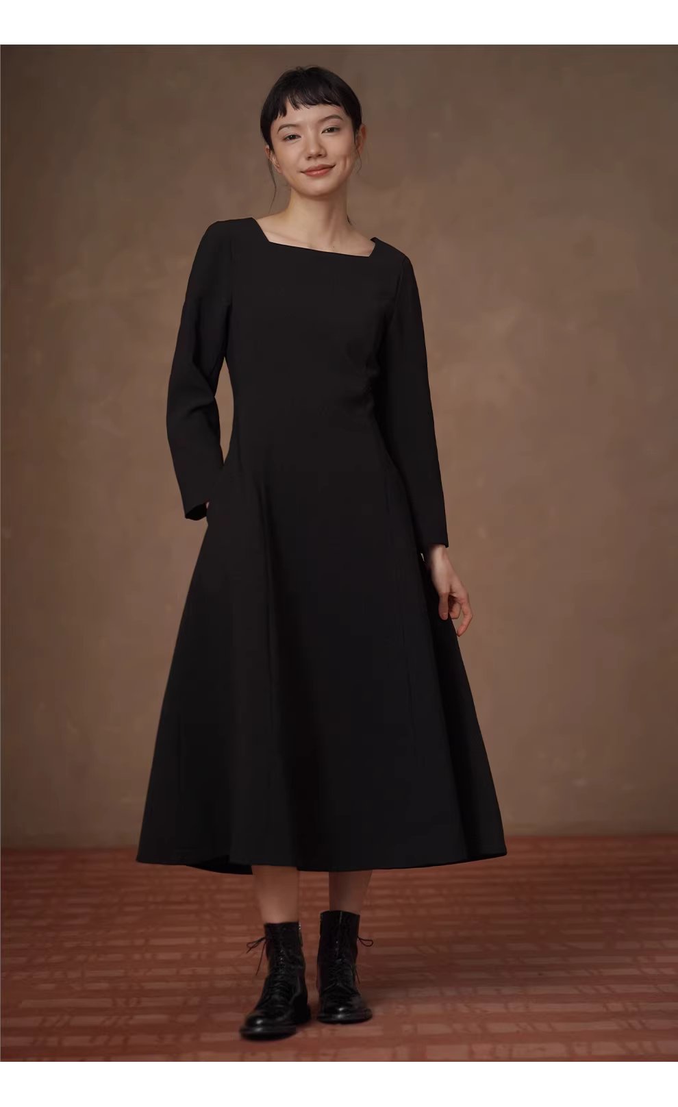 高定級小黑裙抗皺骨感垂順優雅公主線收腰大裙擺洋裝,高定級小黑裙抗皺骨感垂順優雅公主線收腰大裙擺洋裝,HBEW7068,高定級小黑裙抗皺骨感垂順優雅公主線收腰大裙擺洋裝,方領設計,抗皺面料