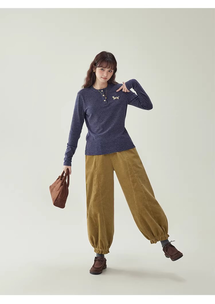 色織絨感繡花條紋T恤女冬新款寬鬆長袖內搭上衣,色織絨感繡花條紋T恤女冬新款寬鬆長袖內搭上衣,HBEW1194,色織絨感繡花條紋T恤女冬新款寬鬆長袖內搭上衣,條紋造型,絨感面料