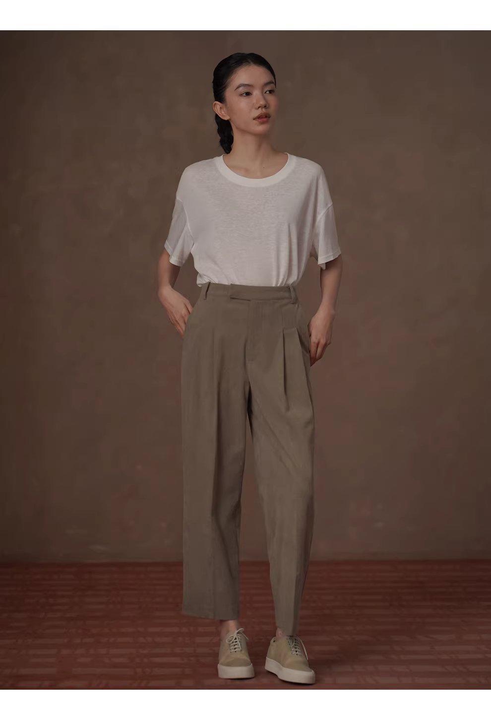 修腿不拖地利落版型抗皺細膩燈芯絨高腰休閒直筒長褲女,修腿不拖地利落版型抗皺細膩燈芯絨高腰休閒直筒長褲女,HBFS3002,修腿不拖地利落版型抗皺細膩燈芯絨高腰休閒直筒長褲女,耐磨不易皺,直筒修飾