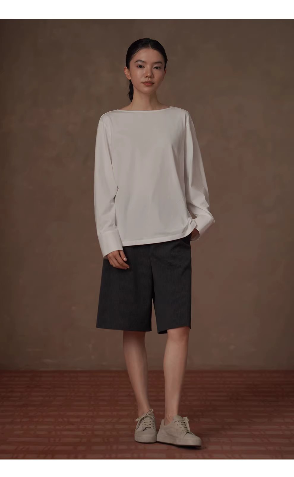 舒適高支棉基礎可單穿長袖後背分割落肩寬鬆顯瘦圓領T恤,舒適高支棉基礎可單穿長袖後背分割落肩寬鬆顯瘦圓領T恤,HBFS1022,舒適高支棉基礎可單穿長袖後背分割落肩寬鬆顯瘦圓領T恤,材質耐磨,版型修飾