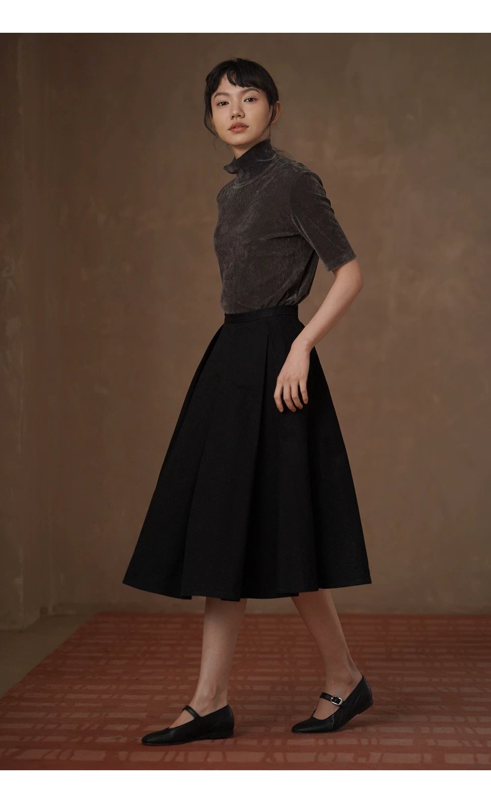 柔光完美優雅上衣低調絲絨T恤中袖高領合身通勤顯瘦內搭,柔光完美優雅上衣低調絲絨T恤中袖高領合身通勤顯瘦內搭,HBFS1026,柔光完美優雅上衣低調絲絨T恤中袖高領合身通勤顯瘦內搭,細膩柔光,高領修飾