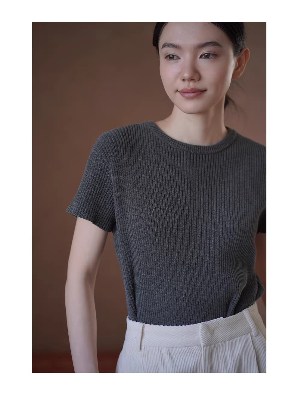 綿軟龍井酥雪尼爾紗線粗坑條肌理感短袖圓領彈力顯瘦T恤,綿軟龍井酥雪尼爾紗線粗坑條肌理感短袖圓領彈力顯瘦T恤,HBFS1036,綿軟龍井酥雪尼爾紗線粗坑條肌理感短袖圓領彈力顯瘦T恤,軟糯親膚,坑條彈性