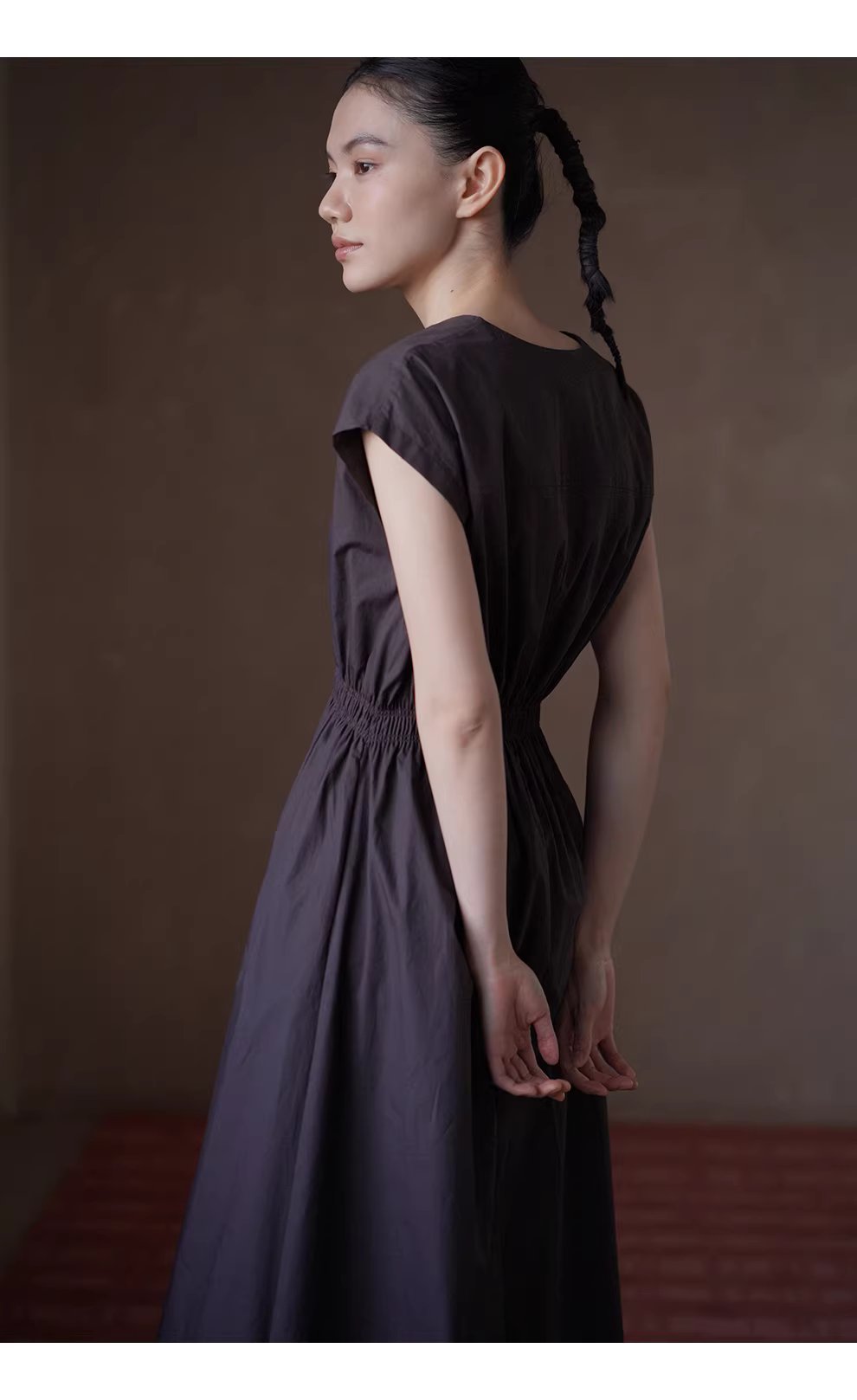 通勤的要義100棉顯瘦好版型收腰V領大裙擺遮肉連身裙女,通勤的要義100棉顯瘦好版型收腰V領大裙擺遮肉連身裙女,HBFS7016,通勤的要義100棉顯瘦好版型收腰V領大裙擺遮肉連身裙女,全棉親膚,A字版修身