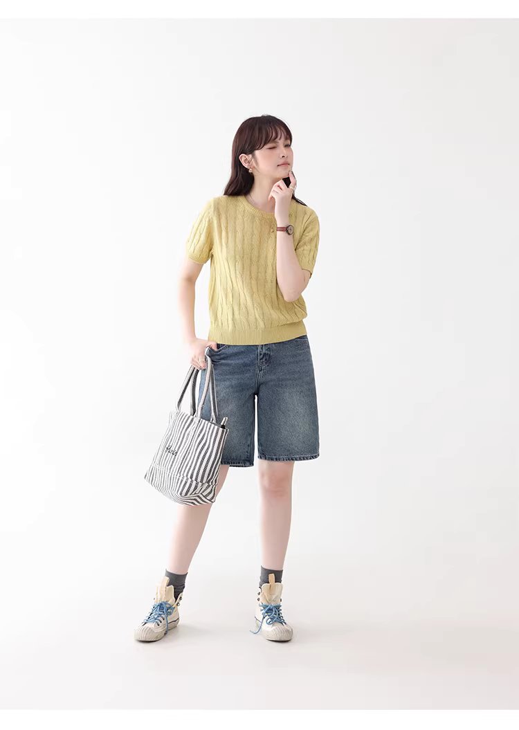 慵懶純色扭花短袖圓領針織衫女夏季新款簡約透氣上衣,慵懶純色扭花短袖圓領針織衫女夏季新款簡約透氣上衣,HBFS1056,慵懶純色扭花短袖圓領針織衫女夏季新款簡約透氣上衣,簡約質感,麻花針織