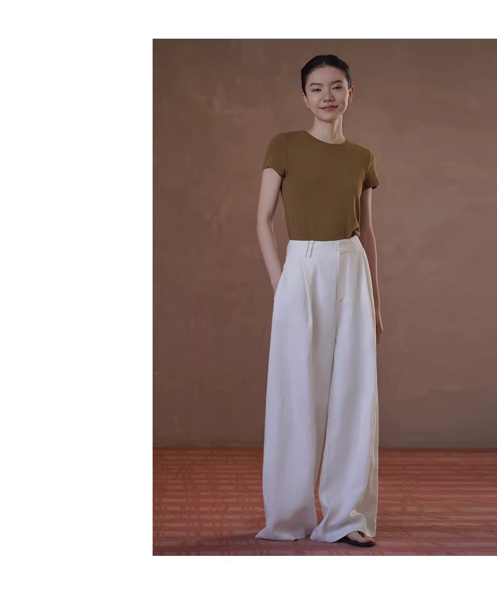 絲滑柔軟上衣彈性不束縛透氣合身顯白基礎圓領短袖T恤女,穿搭,上衣,絲滑柔軟上衣彈性不束縛透氣合身顯白基礎圓領短袖T恤女,HBFS1067,絲滑柔軟上衣彈性不束縛透氣合身顯白基礎圓領短袖T恤女