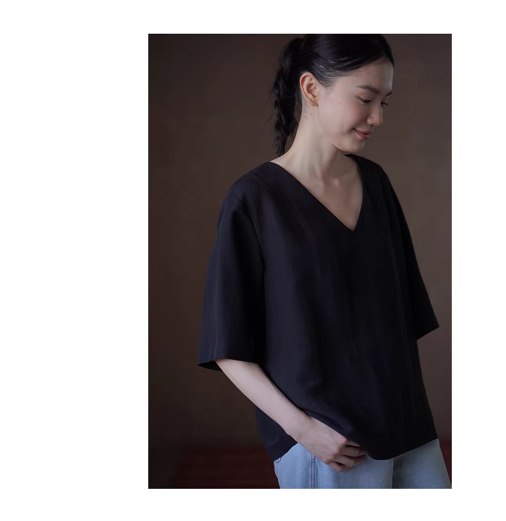 極簡主義精英通勤挺括立體剪裁V領直筒寬鬆顯瘦短袖襯衫,極簡主義精英通勤挺括立體剪裁V領直筒寬鬆顯瘦短袖襯衫,HBFS1073,極簡主義精英通勤挺括立體剪裁V領直筒寬鬆顯瘦短袖襯衫,絲滑面料,直筒寬鬆