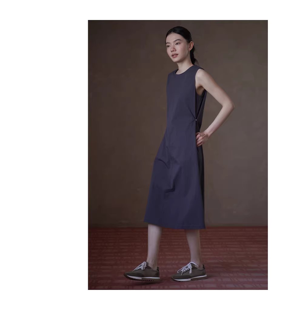 霧面霧面中線分割可調式收腰寬鬆直筒圓領無袖洋裝女,霧面霧面中線分割可調式收腰寬鬆直筒圓領無袖洋裝女,HBFS7034,霧面霧面中線分割可調式收腰寬鬆直筒圓領無袖洋裝女,耐磨抗皺,調節腰圍