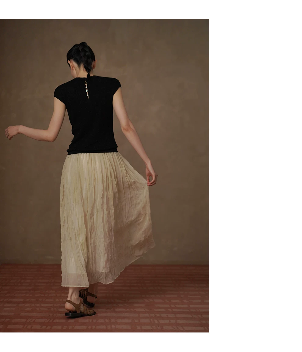 靈動紗華半身裙特殊格紋肌理褶皺工藝高腰顯瘦氛圍裙,靈動紗華半身裙特殊格紋肌理褶皺工藝高腰顯瘦氛圍裙,HBFS2019,靈動紗華半身裙特殊格紋肌理褶皺工藝高腰顯瘦氛圍裙,飄逸靈動,簡約大方