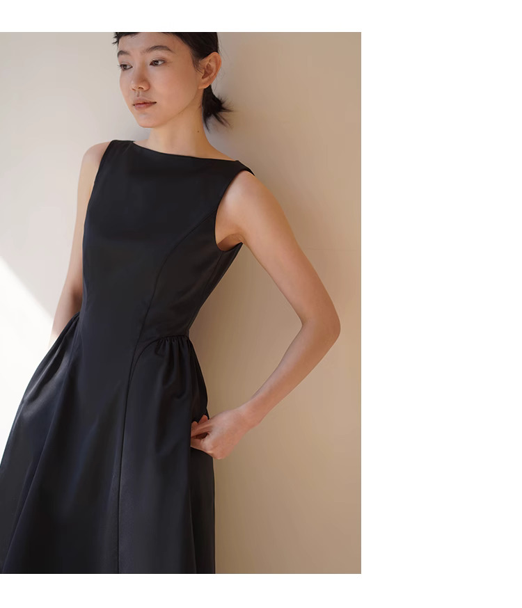 優雅舞者氣質芭蕾風一字領小黑裙立裁收腰顯瘦連身裙女