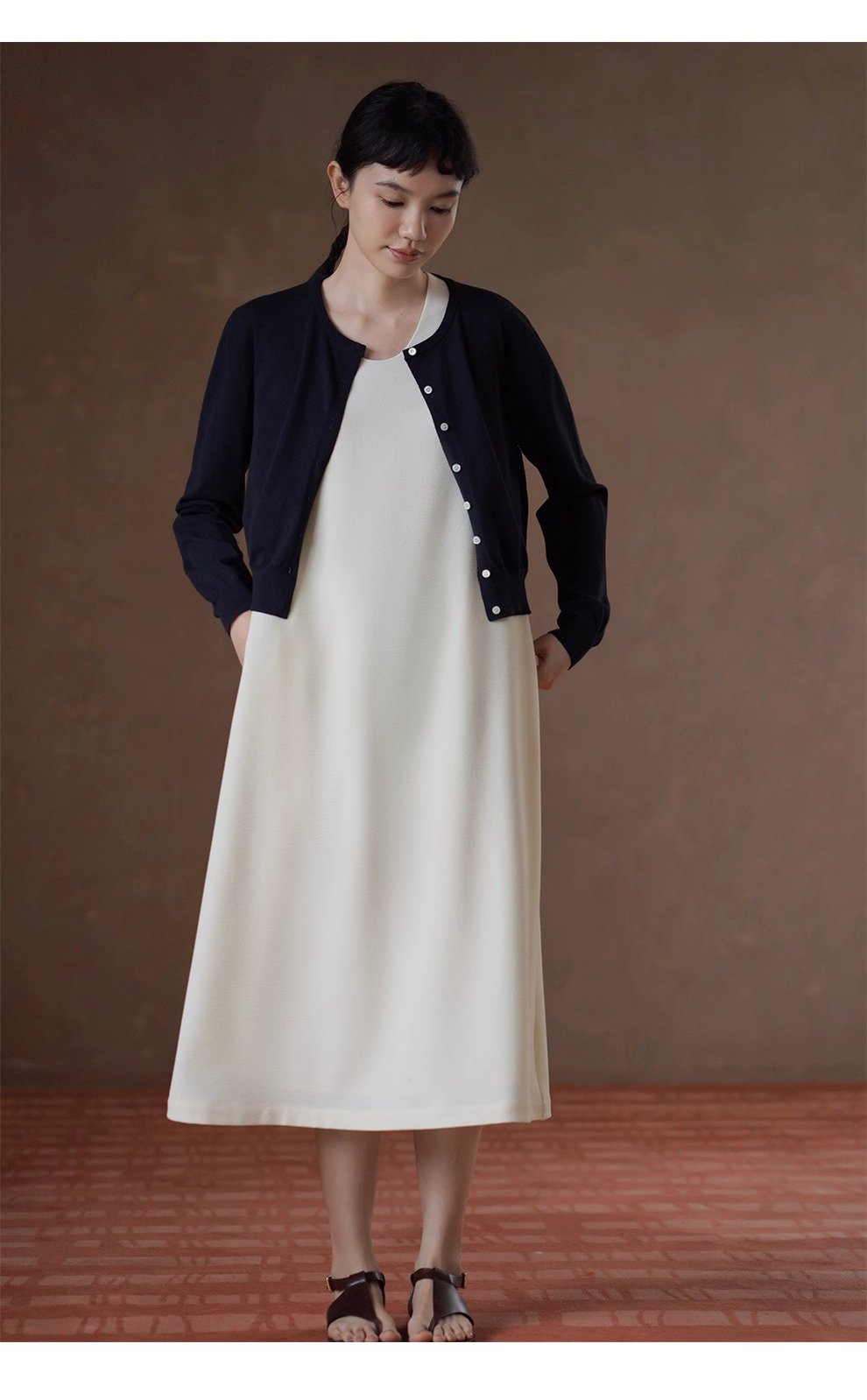 剛需基本款合身顯瘦通勤長袖軟糯針織撞色紐扣圓領外套