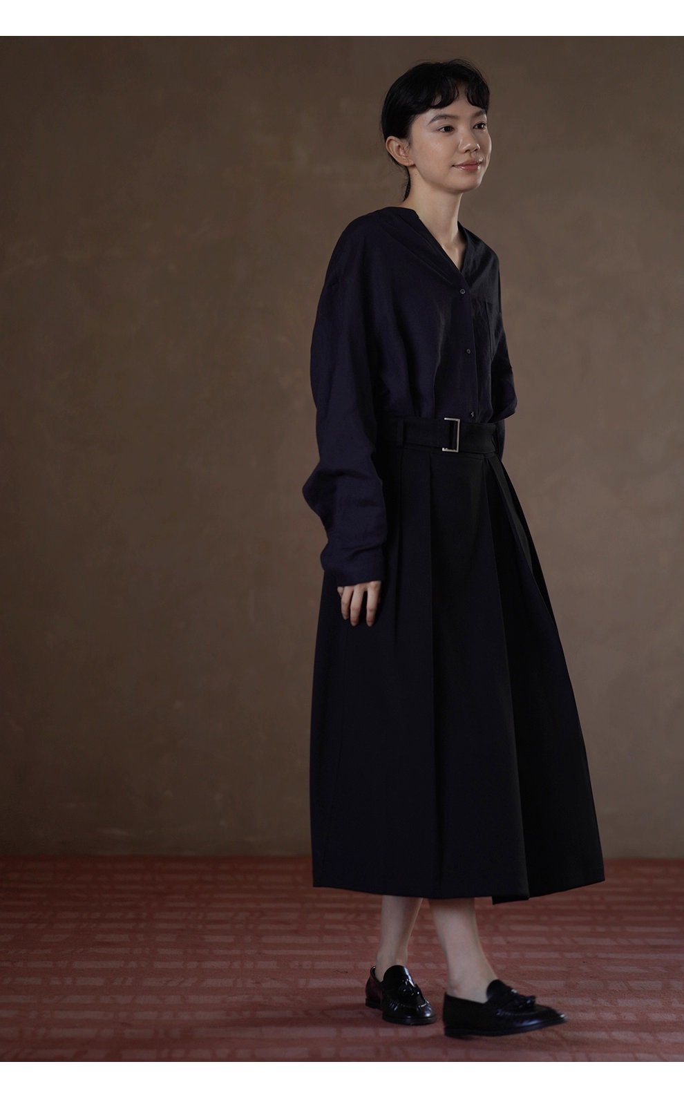 海上航線亞麻混紡透氣挺括質感V領寬鬆顯瘦通勤長袖襯衫