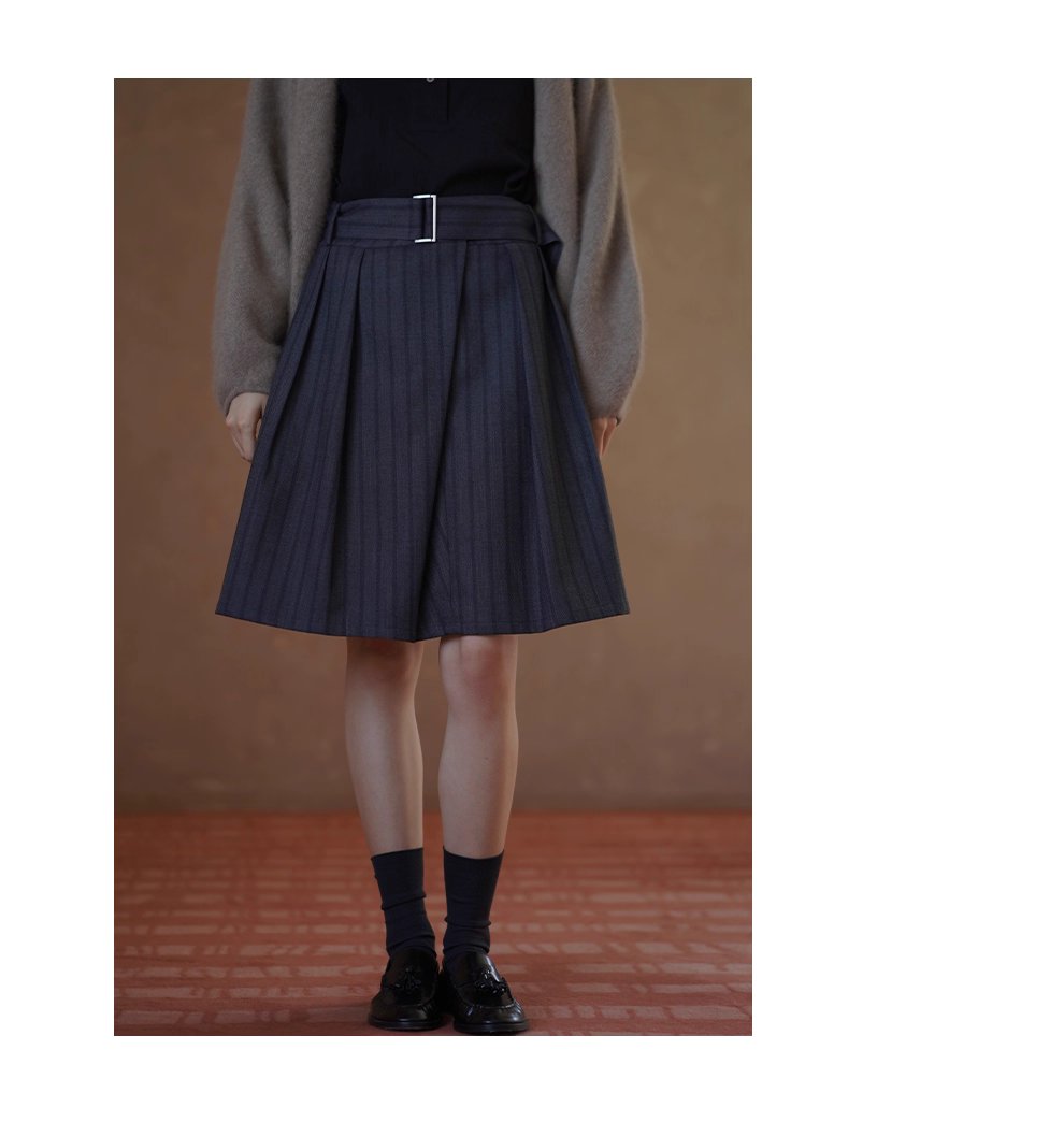 品質暗條紋肌理感斜門襟中長百褶高腰顯瘦學院風半身裙