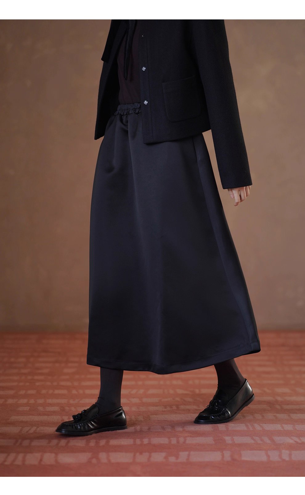 羅馬假日流光緞面貴氣高腰顯瘦遮肉蓬蓬A字通勤半身裙女