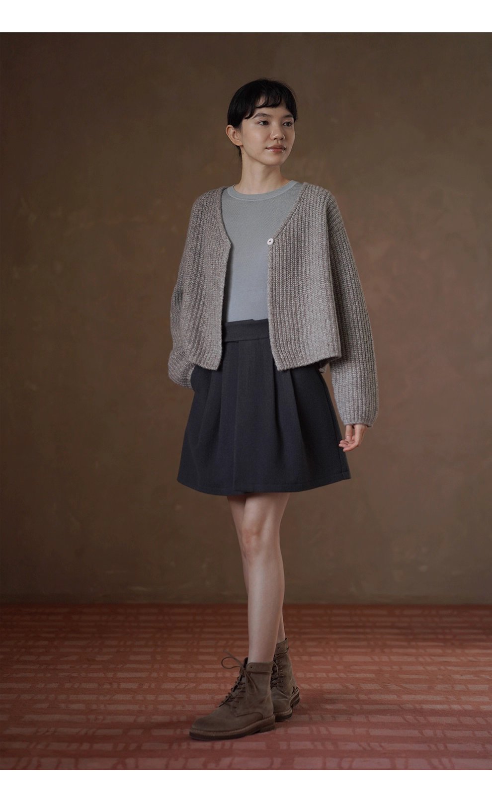 立體復古粗棒針織毛衣高比例羊毛混紡柔軟氛圍V領短外套