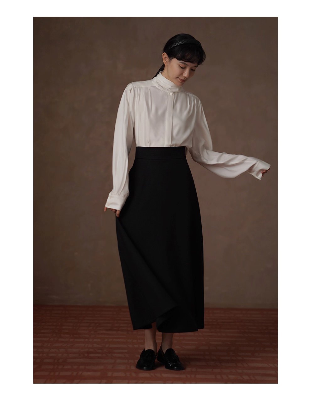 柔光緞面氣質絲滑垂軟襯衫溫柔飄帶設計寬鬆通勤上衣女