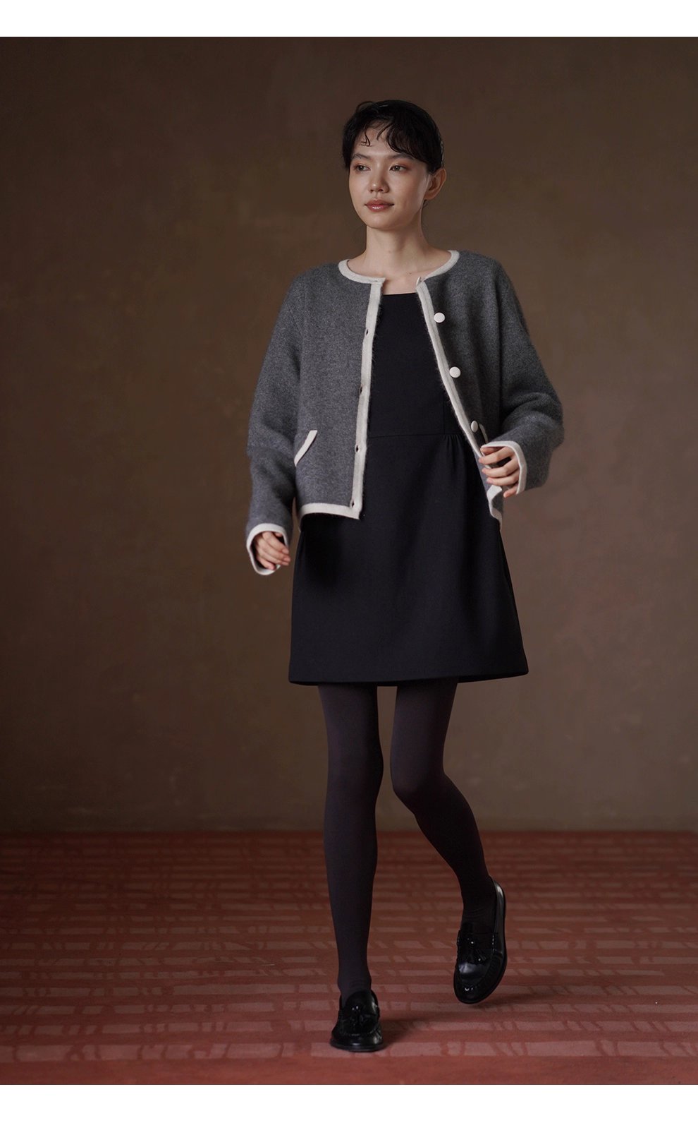 優雅七分袖收腰洋裝微蓬高腰分割顯瘦花苞裙擺小黑裙