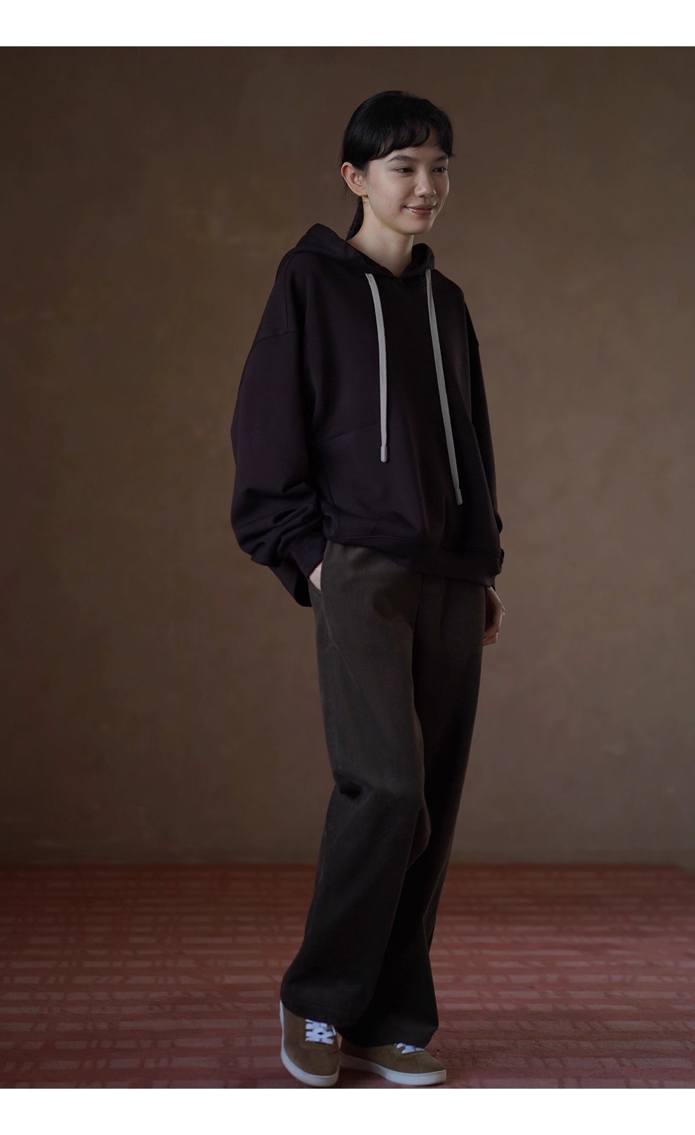 軟糯可可撞色帽繩寬鬆落肩顯瘦休閒疊穿廓形連帽衛衣女,軟糯可可撞色帽繩寬鬆落肩顯瘦休閒疊穿廓形連帽衛衣女,HBEW1122,軟糯可可撞色帽繩寬鬆落肩顯瘦休閒疊穿廓形連帽衛衣女,連帽抽繩,舒適面料