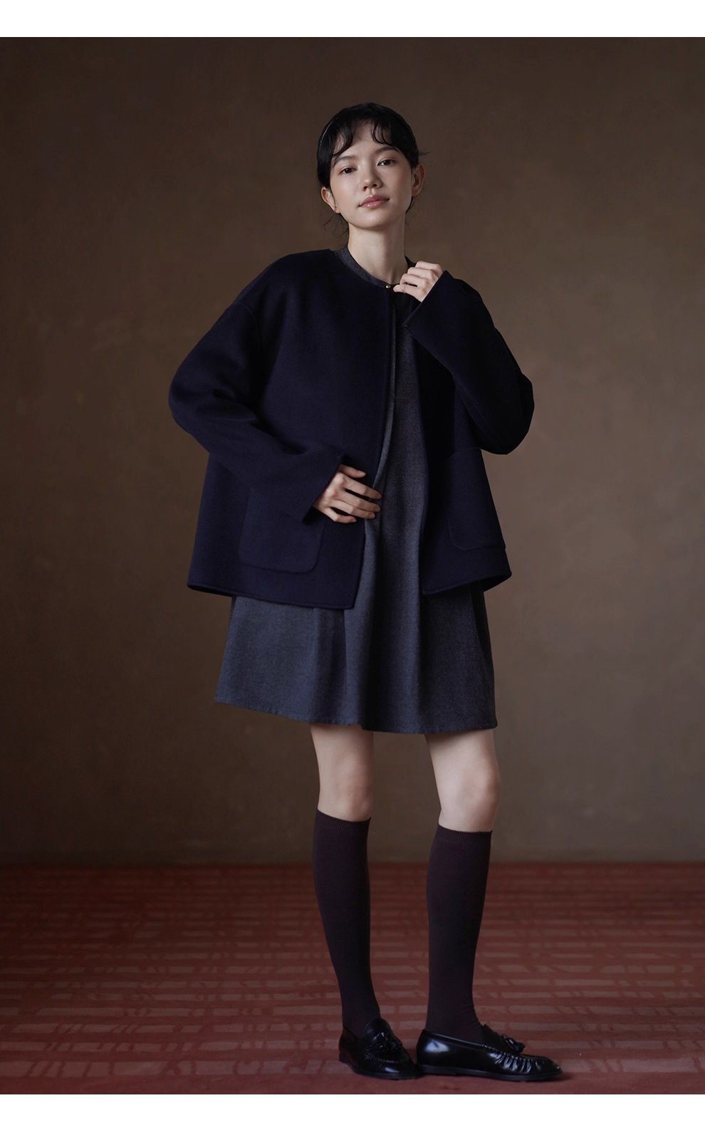 學院千金A字裙擺圓領半開門襟分割顯瘦短款加厚洋裝女