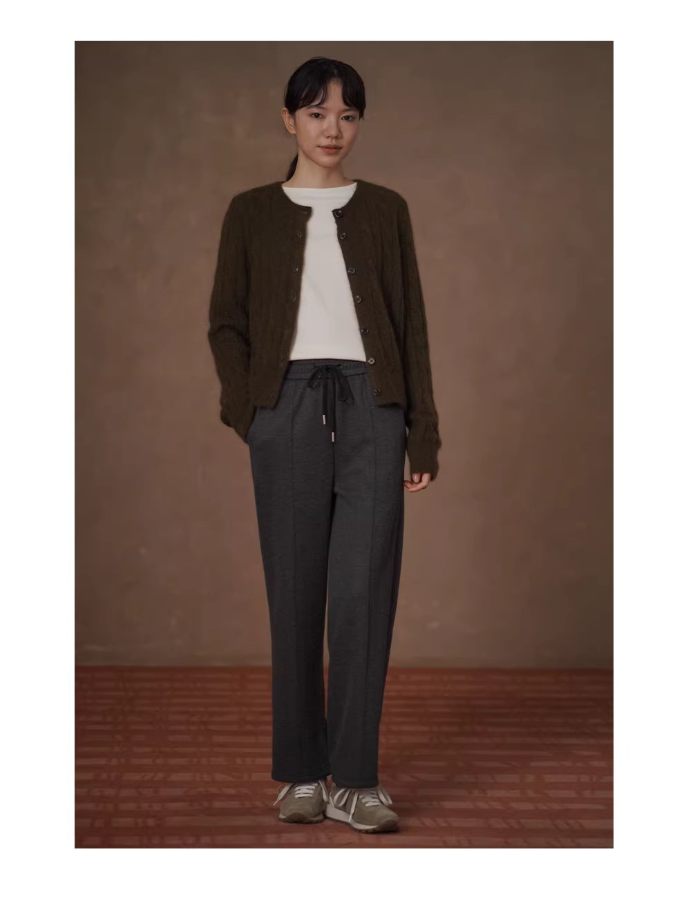 抗凍b備高回彈嬰兒絨鬆緊高腰人字紋顯瘦運動寬鬆長褲女,抗凍b備高回彈嬰兒絨鬆緊高腰人字紋顯瘦運動寬鬆長褲女,HBEW3041,抗凍b備高回彈嬰兒絨鬆緊高腰人字紋顯瘦運動寬鬆長褲女,彈性舒適,人字紋