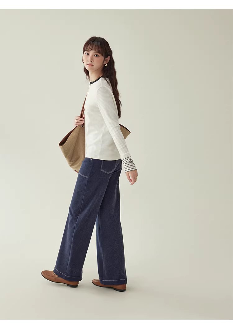 撞色拼接肌理長袖t卹女冬新款簡約圓領內搭上衣,撞色拼接肌理長袖t卹女冬新款簡約圓領內搭上衣,HBEW1160,撞色拼接肌理長袖t卹女冬新款簡約圓領內搭上衣,撞色領口,舒適面料