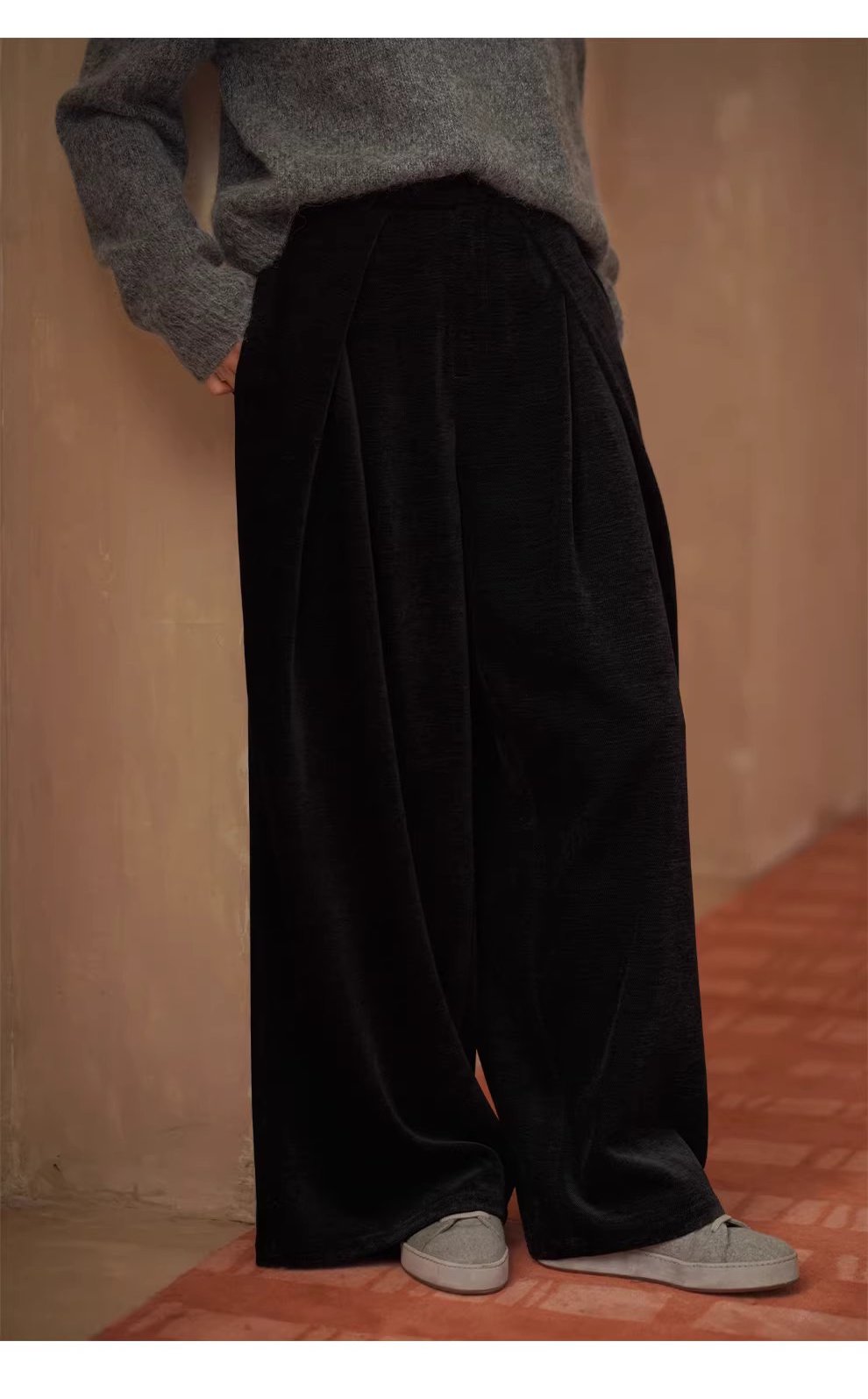 低調暗夜光澤品質絲絨長褲寬鬆顯瘦遮肉高腰通勤闊腿褲,低調暗夜光澤品質絲絨長褲寬鬆顯瘦遮肉高腰通勤闊腿褲,HBEW3053,低調暗夜光澤品質絲絨長褲寬鬆顯瘦遮肉高腰通勤闊腿褲,闊腿寬褲,不挑腿型