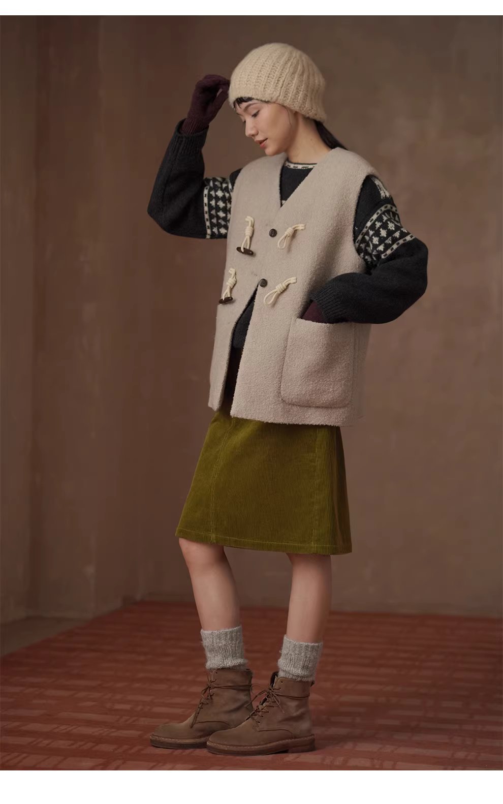 苔蘚畫廊細膩坑條100棉燈芯絨半身裙高腰顯瘦微A裙女,苔蘚畫廊細膩坑條100棉燈芯絨半身裙高腰顯瘦微A裙女,HBEW2038,苔蘚畫廊細膩坑條100棉燈芯絨半身裙高腰顯瘦微A裙女,A字裙型,燈芯絨