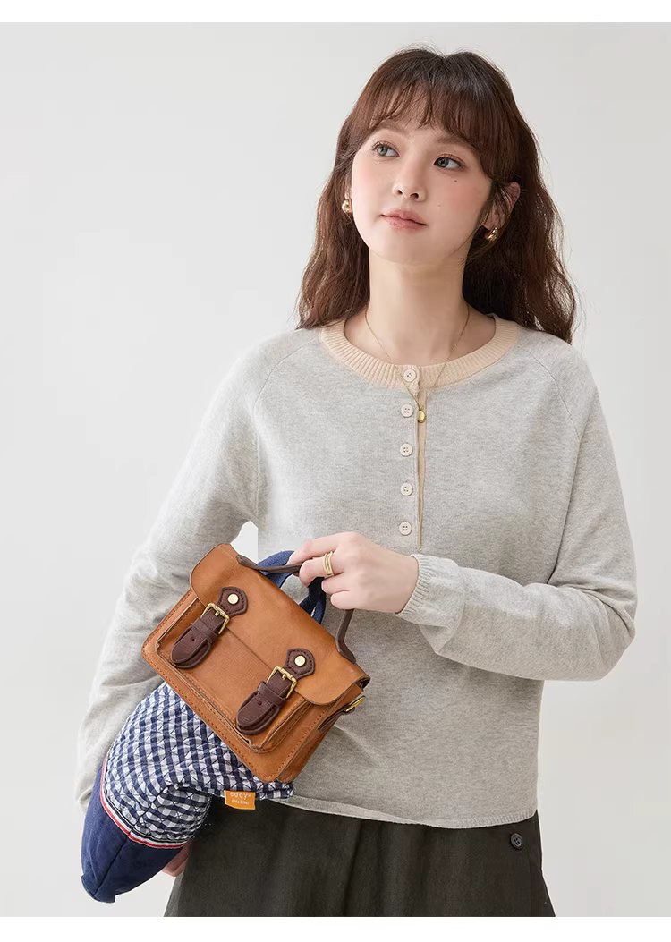 撞色領半開扣純棉針織衫女春季新款簡約百搭上衣,撞色領半開扣純棉針織衫女春季新款簡約百搭上衣,HBFS1006,撞色領半開扣純棉針織衫女春季新款簡約百搭上衣,半開排扣,全棉面料