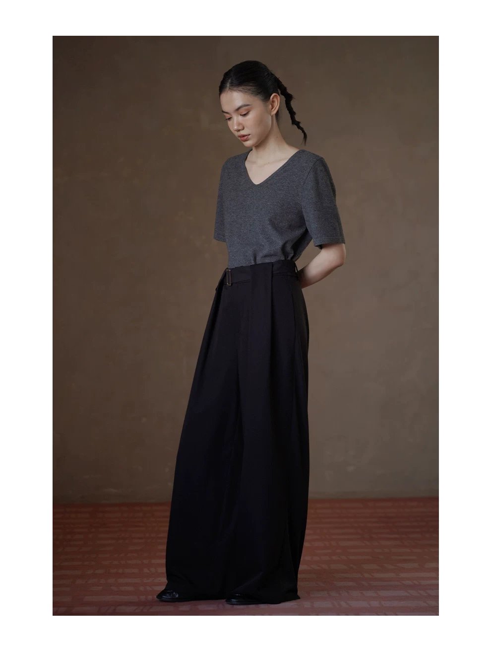 軟糯雲感T恤微寬鬆彈性V領基礎款不挑人百搭短袖上衣女,軟糯雲感T恤微寬鬆彈性V領基礎款不挑人百搭短袖上衣女,HBFS1027,軟糯雲感T恤微寬鬆彈性V領基礎款不挑人百搭短袖上衣女,貼身不悶,耐穿抗皺