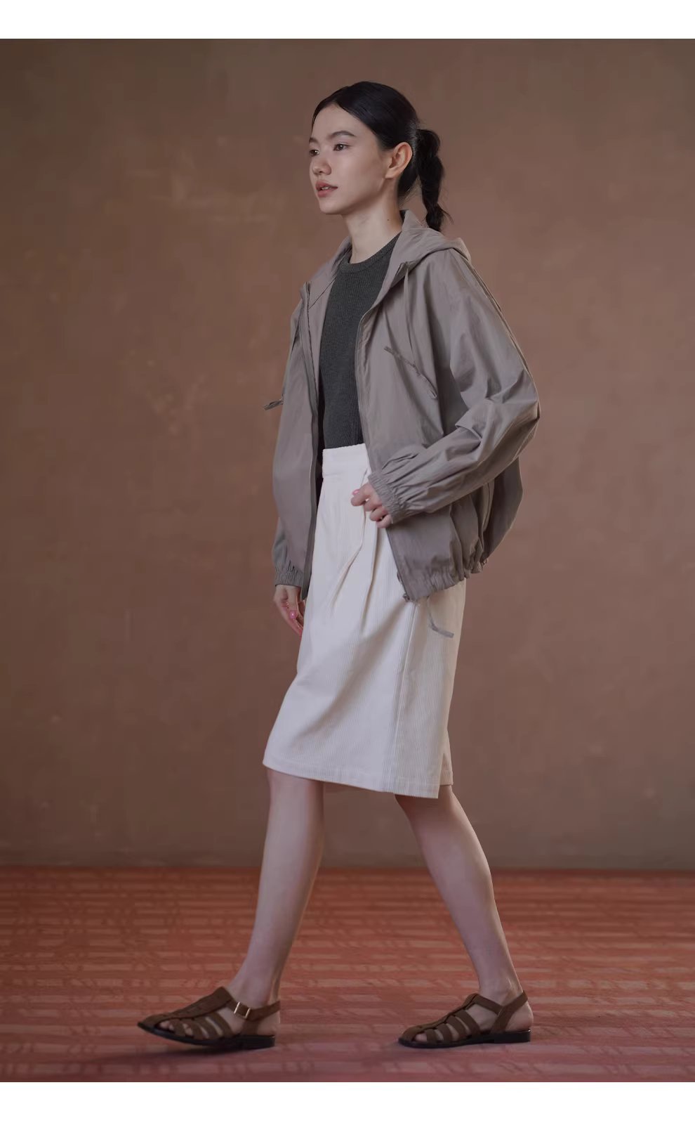 綿軟龍井酥雪尼爾紗線粗坑條肌理感短袖圓領彈力顯瘦T恤,綿軟龍井酥雪尼爾紗線粗坑條肌理感短袖圓領彈力顯瘦T恤,HBFS1036,綿軟龍井酥雪尼爾紗線粗坑條肌理感短袖圓領彈力顯瘦T恤,軟糯親膚,坑條彈性