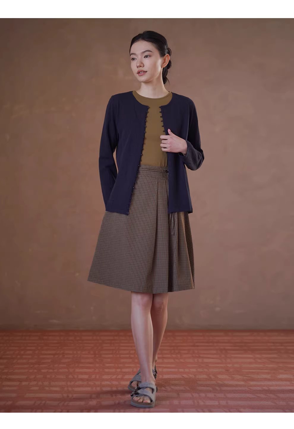 威爾斯學院格紋可調式腰節不規則百褶設計高腰A字裙,威爾斯學院格紋可調式腰節不規則百褶設計高腰A字裙,HBFS2009,威爾斯學院格紋可調式腰節不規則百褶設計高腰A字裙,透氣柔軟,調節腰頭