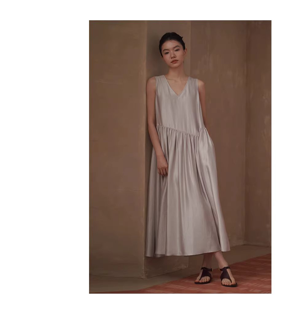 柔美少女粉紅月光垂軟顯瘦V領寬鬆無袖長A字背心洋裝,柔美少女粉紅月光垂軟顯瘦V領寬鬆無袖長A字背心洋裝,HBFS7015,柔美少女粉紅月光垂軟顯瘦V領寬鬆無袖長A字背心洋裝,細膩珠光,內搭疊穿