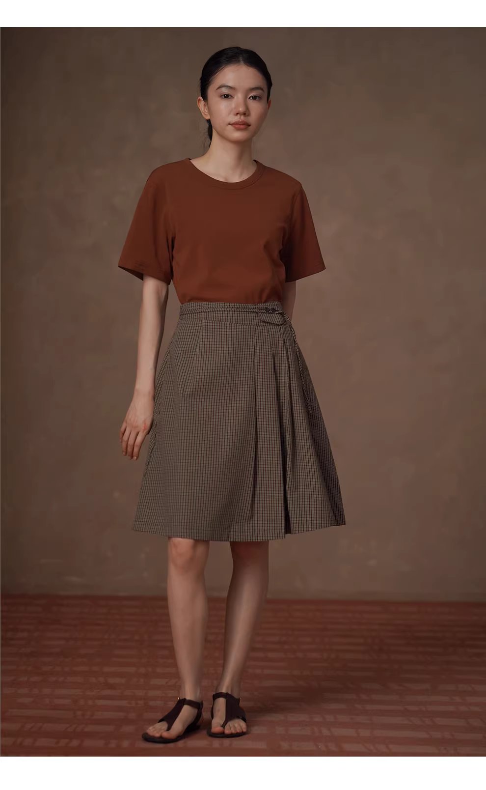 點亮沉悶顯白濾鏡簡約基本款圓領軟糯親膚彈性短袖T恤女,點亮沉悶顯白濾鏡簡約基本款圓領軟糯親膚彈性短袖T恤女,HBFS1038,點亮沉悶顯白濾鏡簡約基本款圓領軟糯親膚彈性短袖T恤女,顯白百搭,暖棕復古