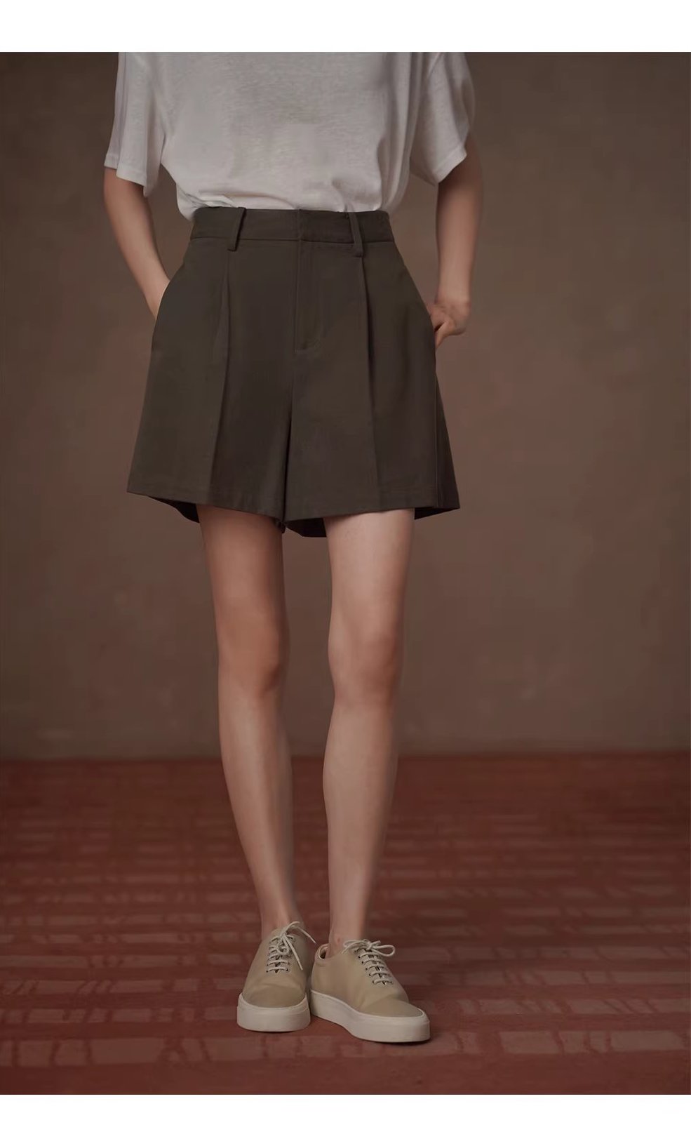 舒適挺括萊賽爾棉混紡高腰顯瘦百搭A字基本款休閒短褲女,舒適挺括萊賽爾棉混紡高腰顯瘦百搭A字基本款休閒短褲女,HBFS3016,舒適挺括萊賽爾棉混紡高腰顯瘦百搭A字基本款休閒短褲女,立體壓褶,腰圍調節