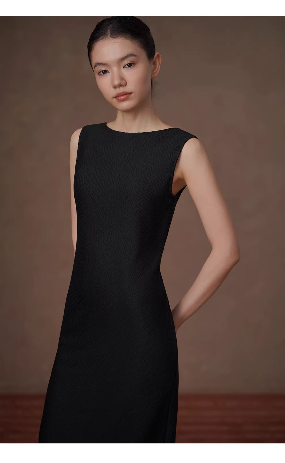 超模氣質洋裝顯瘦斜紋肌理圓領直筒合身無袖小黑裙女,超模氣質洋裝顯瘦斜紋肌理圓領直筒合身無袖小黑裙女,HBFS7026,超模氣質洋裝顯瘦斜紋肌理圓領直筒合身無袖小黑裙女,微彈柔滑,一字領剪裁