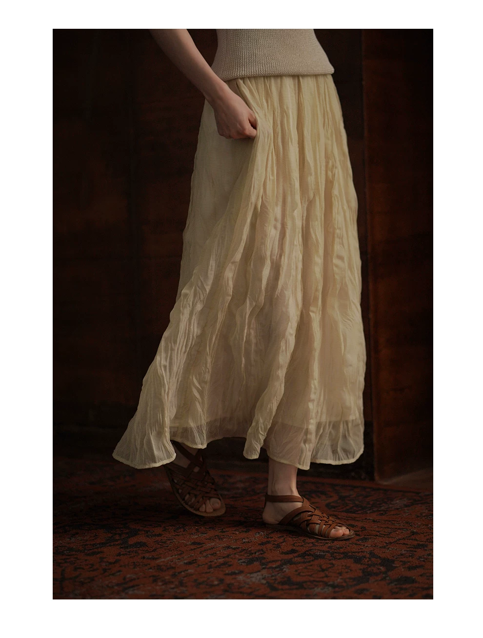 靈動紗華半身裙特殊格紋肌理褶皺工藝高腰顯瘦氛圍裙,靈動紗華半身裙特殊格紋肌理褶皺工藝高腰顯瘦氛圍裙,HBFS2019,靈動紗華半身裙特殊格紋肌理褶皺工藝高腰顯瘦氛圍裙,飄逸靈動,簡約大方