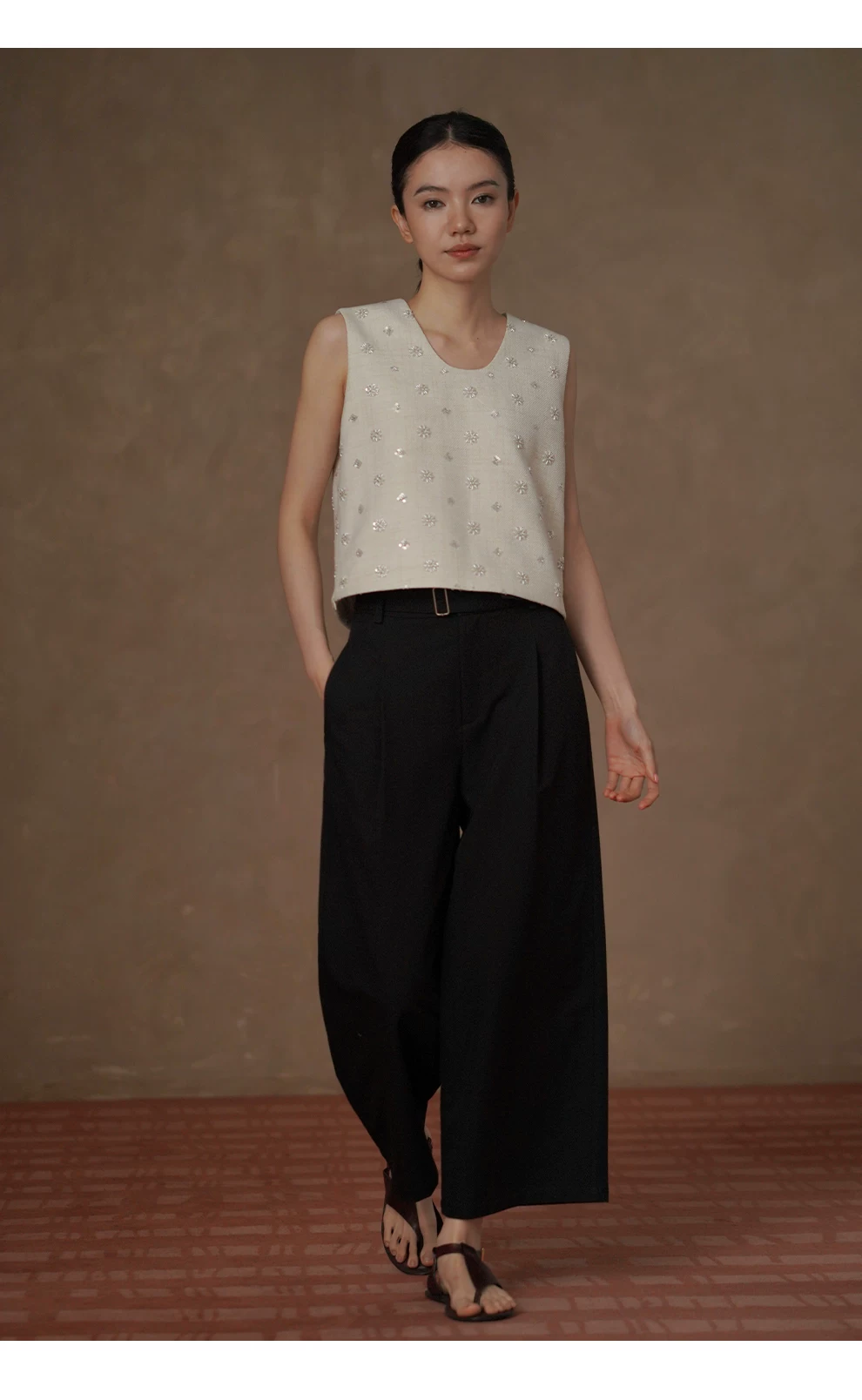 重磅手工釘珠無袖U領寬鬆貴氣千金氣質上衣顯瘦無袖背心,重磅手工釘珠無袖U領寬鬆貴氣千金氣質上衣顯瘦無袖背心,HBFS1109,重磅手工釘珠無袖U領寬鬆貴氣千金氣質上衣顯瘦無袖背心,小香名媛,亮片珠珠